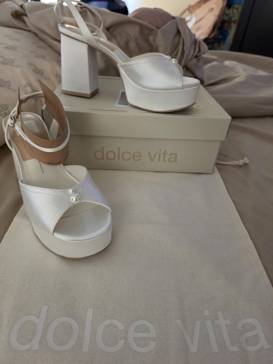 Dolce Vita Shoes - Dolce Vita Women’s White Pearl-Accent Platform Sandals